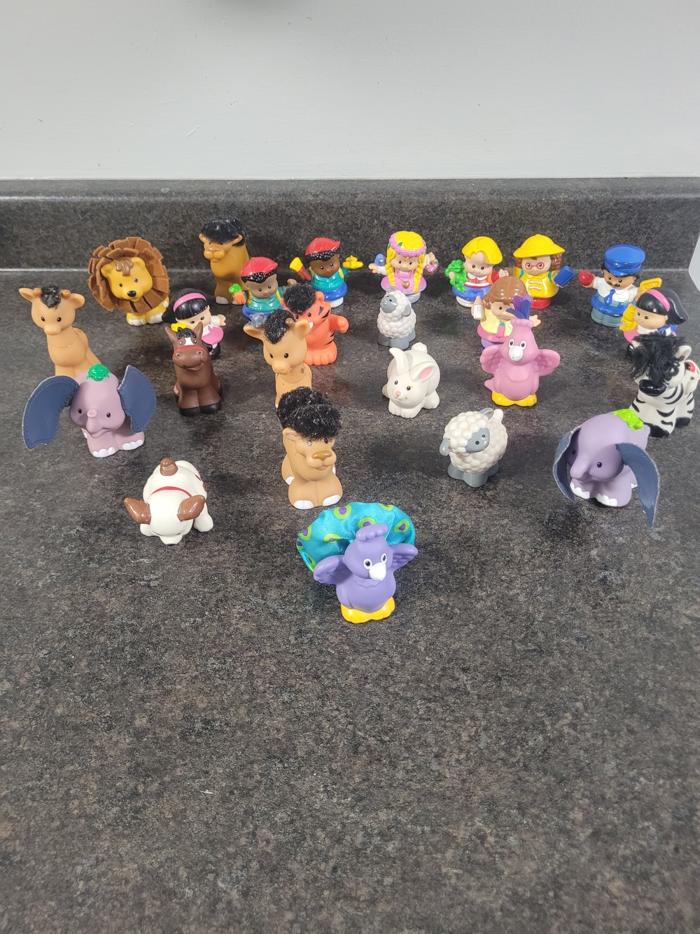 Lot Of 25 Little People Animals And Figures